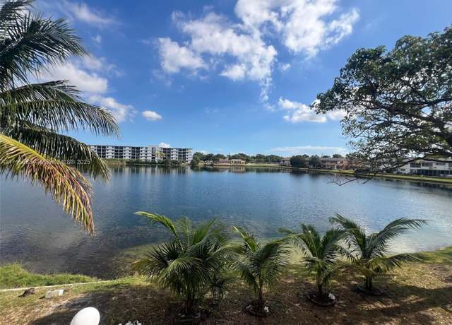 Property at 19105 NE 2nd Ave #2114, Miami, FL 33179, 2 beds, 2 baths