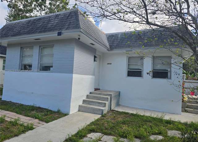 Property at 2416 Sherman St, Hollywood, FL 33020, 2 beds, 2 baths