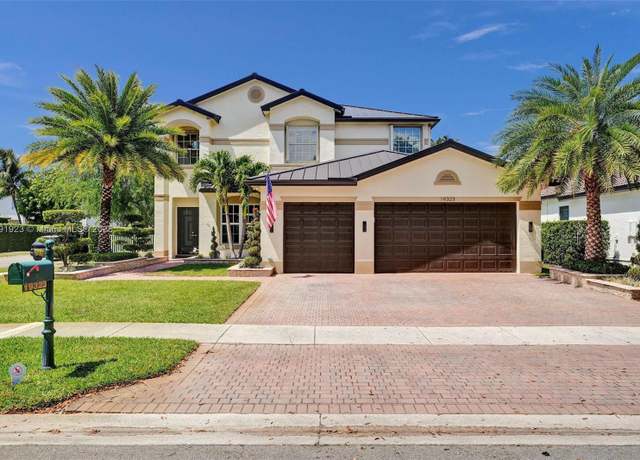 Property at 19323 SW 55th St, Miramar, FL 33029, 5 beds, 3 baths