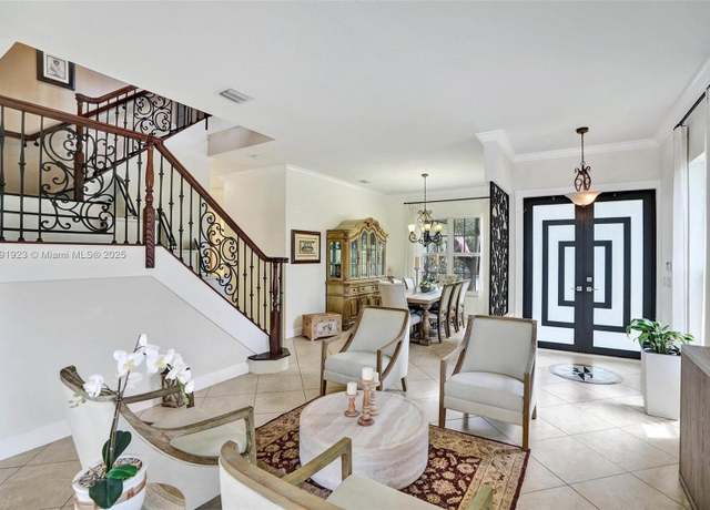 Property at 19323 SW 55th St, Miramar, FL 33029, 5 beds, 3 baths