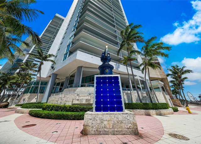 Property at 335 S Biscayne Blvd #3110, Miami, FL 33131, 1 bed, 1 bath