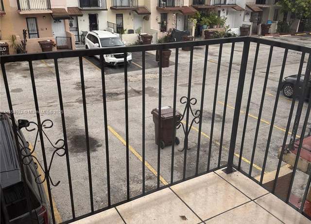 Property at 2310 W 60th St Unit 9-G, Hialeah, FL 33016, 2 beds, 1.5 baths