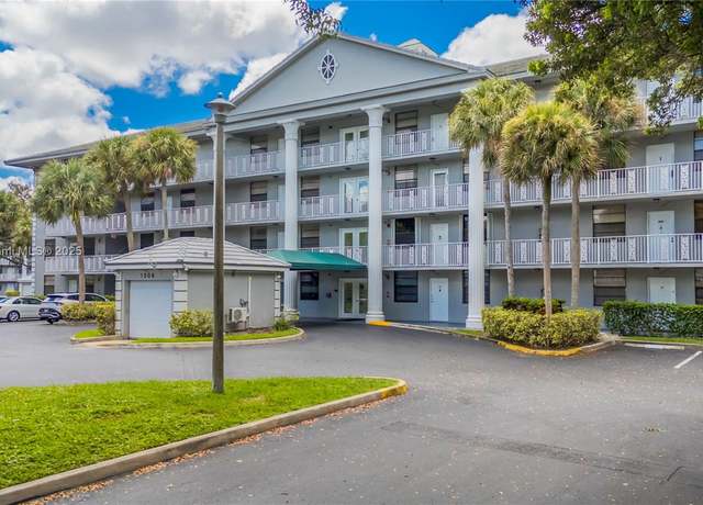 Property at 1506 Whitehall Dr #101, Davie, FL 33324, 2 beds, 2 baths