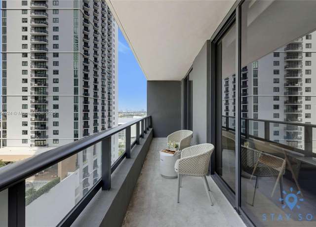 Property at 601 NE 1st Ave #1602, Miami, FL 33132, 1 bed, 1 bath
