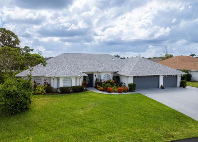 Property at 2227 Sunrise Dr, Sebring, FL 33872, 4 beds, 4 baths