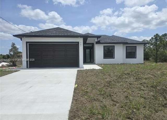 Property at 987 Edgerton, Lehigh Acres, FL 33974, 3 beds, 2 baths