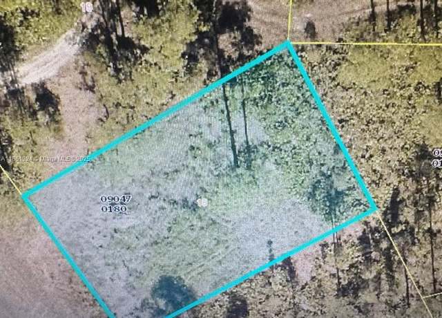 Property at 2106 Winnetka Dr, Lehigh Acres, FL 33972