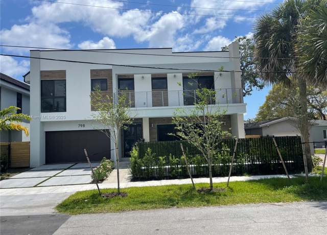 Property at 798 SW 8th Way #798, Fort Lauderdale, FL 33315, 5 beds, 5 baths