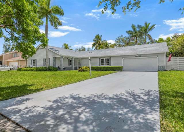 Property at 14821 SW 148th St Cir, Miami, FL 33196, 4 beds, 2 baths
