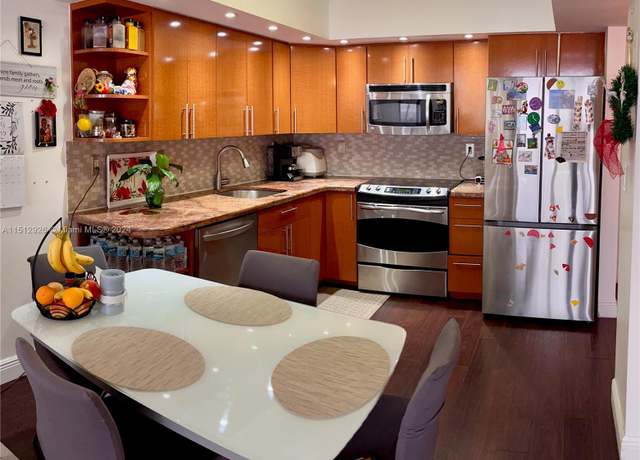 Property at 18051 Biscayne Blvd #903, Aventura, FL 33160, 1 bed, 1.5 baths