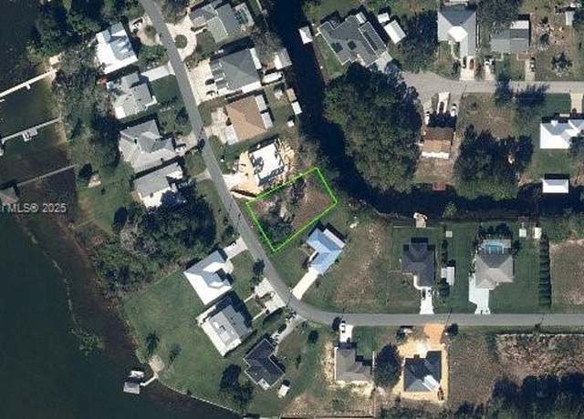 Property at 131 Blue Moon Ave, Lake Placid, FL 33852