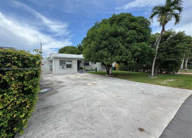 Property at 4341 SW 14th St, Miami, FL 33134, 3 beds, 2 baths