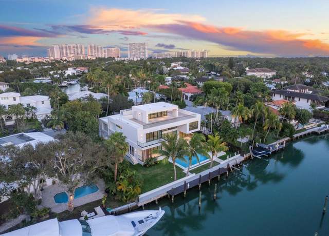 Property at 960 Mariner Dr, Key Biscayne, FL 33149, 6 beds, 9 baths