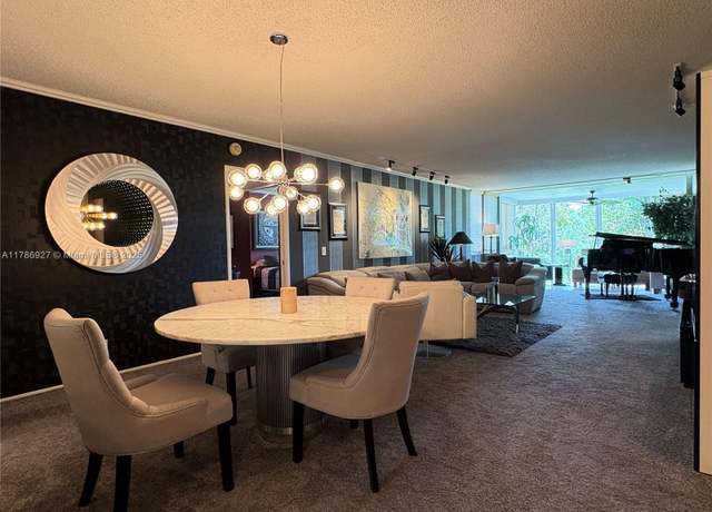 Property at 4020 W Palm Aire Dr #211, Pompano Beach, FL 33069, 3 beds, 2.5 baths