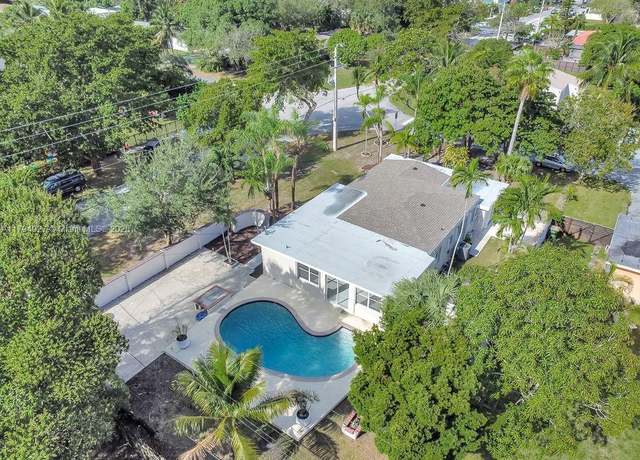 Property at 12135 NE 10th Ave, North Miami, FL 33161, 3 beds, 3 baths
