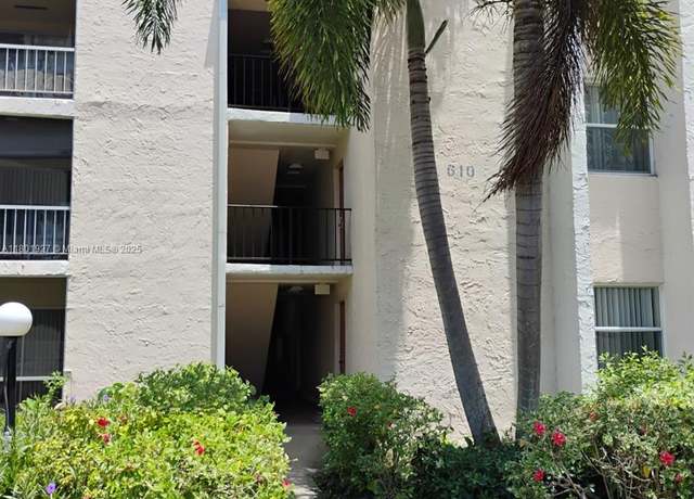 Property at 610 NW 13th St #33, Boca Raton, FL 33486, 3 beds, 2 baths