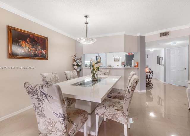 Property at 10133 NW 24th Pl #303, Sunrise, FL 33322, 2 beds, 2 baths