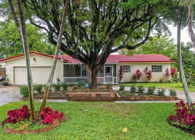 Property at 400 NW 41st Ave, Coconut Creek, FL 33066, 4 beds, 2 baths