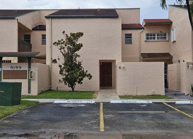 Property at 9199 Fontainebleau Blvd #6, Miami, FL 33172, 3 beds, 2.5 baths