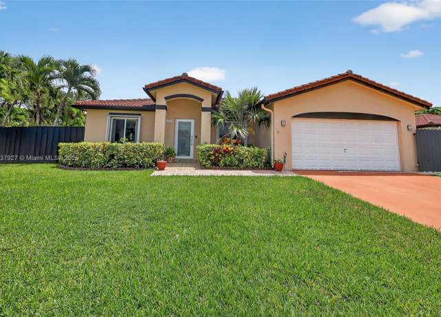 Property at 10202 SW 191st St, Cutler Bay, FL 33157, 3 beds, 2 baths