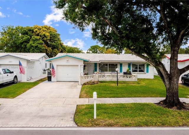Property at 1441 W Campanelli Dr, Plantation, FL 33322, 2 beds, 2 baths