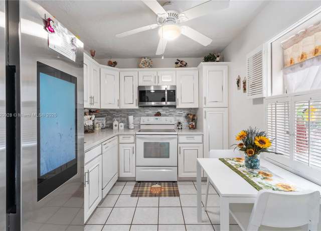 Property at 2871 Somerset Dr #102, Lauderdale Lakes, FL 33311, 2 beds, 2 baths