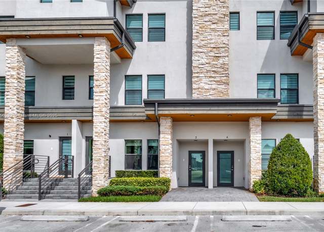 Property at 10473 NW 82nd St #3, Doral, FL 33178, 2 beds, 2.5 baths