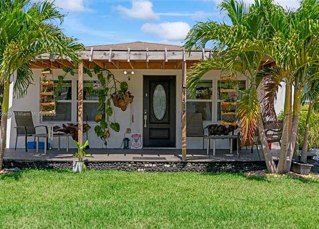 Property at 4417 SW 52nd St, Dania Beach, FL 33314, 24 beds, 21 baths