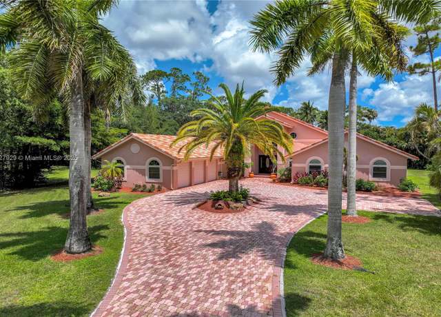 Property at 7562 NW 51st Pl, Coral Springs, FL 33067, 6 beds, 5 baths