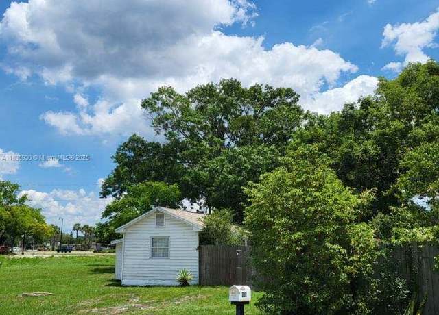 Property at 2611 Hiawatha Ave, Sanford, FL 32773, 1 bed, 1 bath