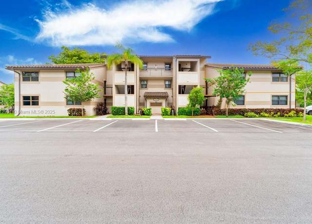 Property at 9939 Nob Hill Pl #9939, Sunrise, FL 33351, 3 beds, 2 baths