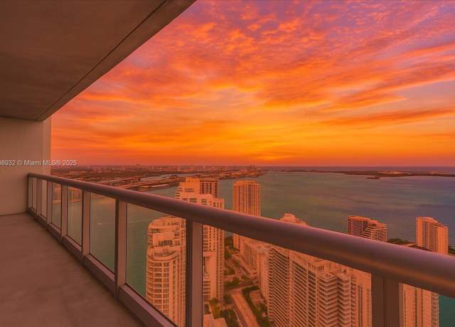 Property at 475 Brickell Ave #5507, Miami, FL 33131, 1 bed, 1 bath