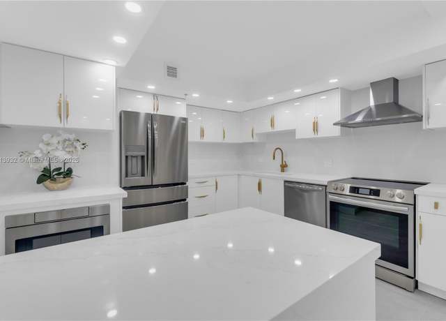 Property at 1201 S Ocean Dr Unit 507S, Hollywood, FL 33019, 2 beds, 2 baths