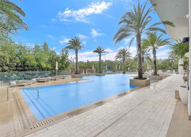 Property at 16385 Biscayne Blvd #403, North Miami Beach, FL 33160, 2 beds, 2 baths