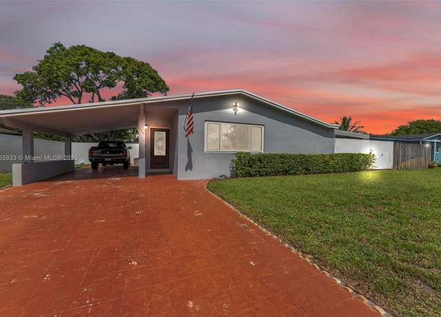 Property at 330 N 65th Ter, Hollywood, FL 33024, 3 beds, 2 baths
