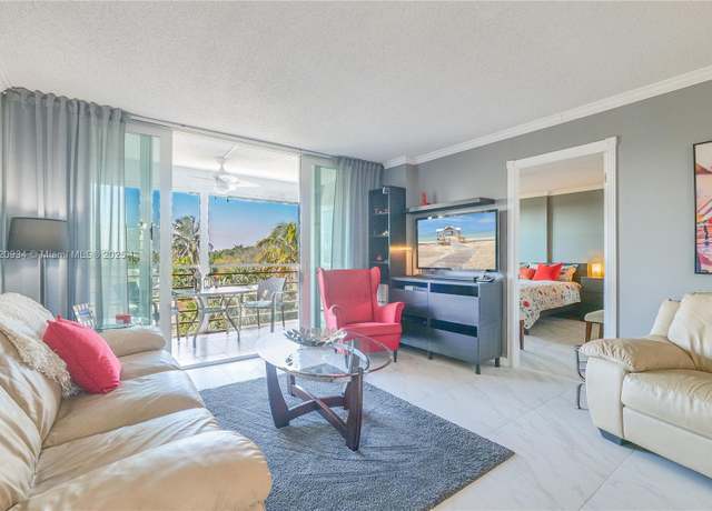 Property at 109 Royal Park Dr Unit 4F, Oakland Park, FL 33309, 2 beds, 2 baths