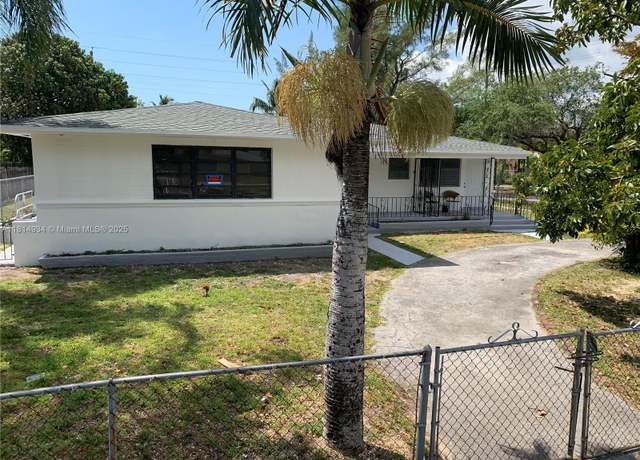 Property at 500 NE 136th St, North Miami, FL 33161, 5 beds, 4 baths