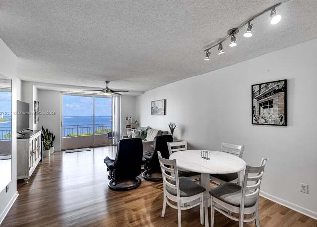 Property at 770 Claughton Island Dr #1210, Miami, FL 33131, 1 bed, 1 bath