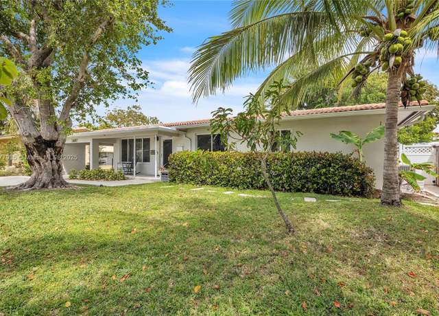 Property at 2631 NE 19th St, Pompano Beach, FL 33062, 4 beds, 2 baths