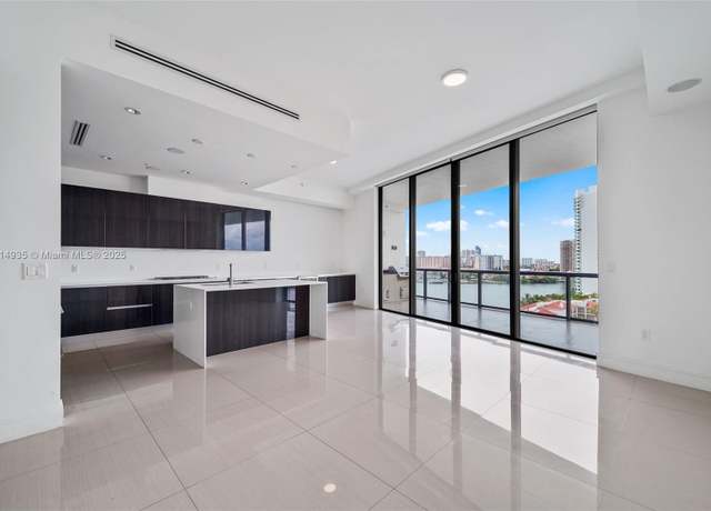 Property at 3250 NE 188th St Unit LPH07, Aventura, FL 33180, 4 beds, 4.5 baths