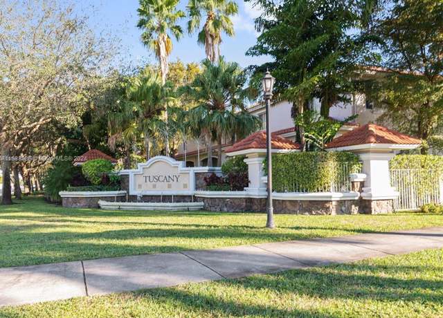 Property at 8208 SW 25th Ct #103, Miramar, FL 33025, 2 beds, 2.5 baths