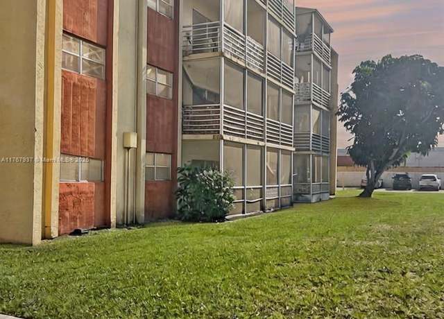 Property at 3610 NW 21st St #311, Lauderdale Lakes, FL 33311, 2 beds, 1 bath
