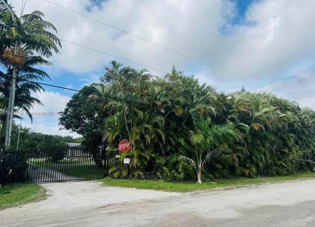 Property at 15490 SW 209th Ave, Miami, FL 33187, 4 beds, 2 baths