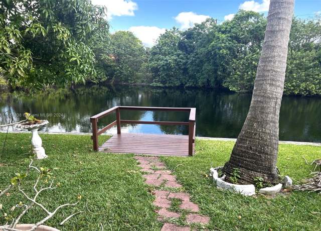 Property at 4104 NW 47th St, Tamarac, FL 33319, 3 beds, 2 baths