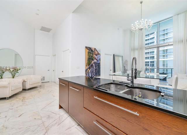 Property at 475 Brickell Ave #2209, Miami, FL 33131, 2 beds, 2 baths