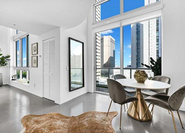 Property at 300 S Biscayne Blvd Unit L-1232, Miami, FL 33131, 1 bed, 1.5 baths