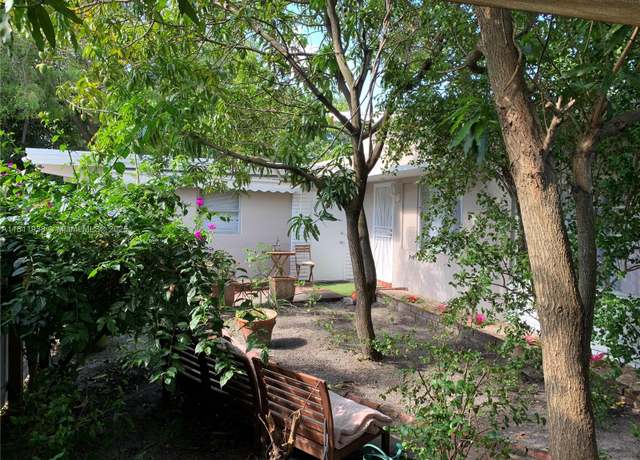 Property at 917 N 26th Ave, Hollywood, FL 33020, 3 beds, 2 baths