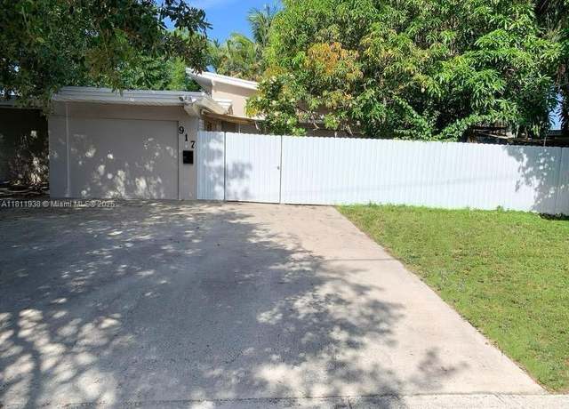 Property at 917 N 26th Ave, Hollywood, FL 33020, 3 beds, 2 baths