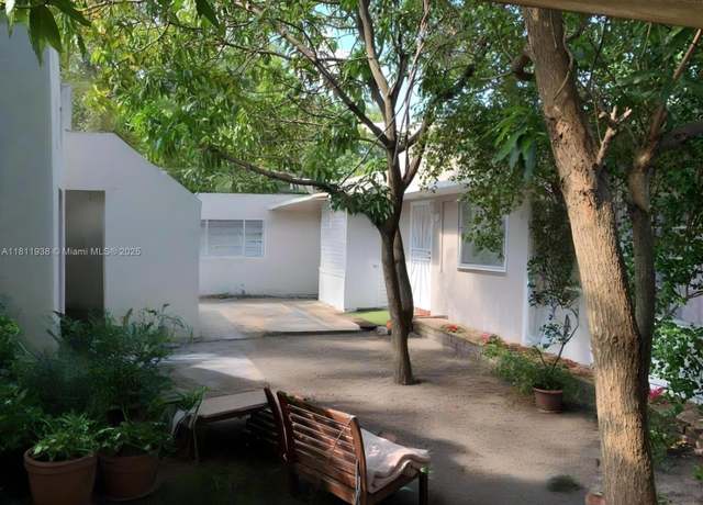 Property at 917 N 26th Ave, Hollywood, FL 33020, 3 beds, 2 baths