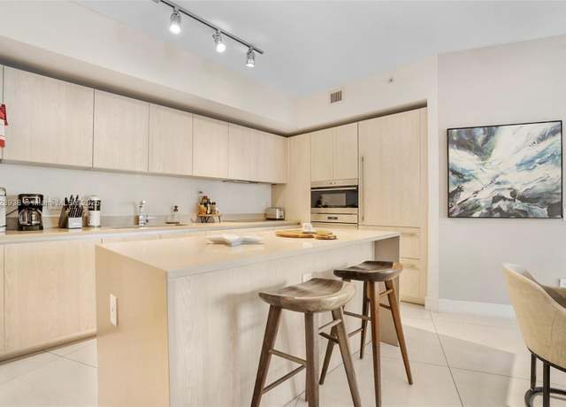 Property at 4111 S Ocean Dr #3709, Hollywood, FL 33019, 1 bed, 1 bath